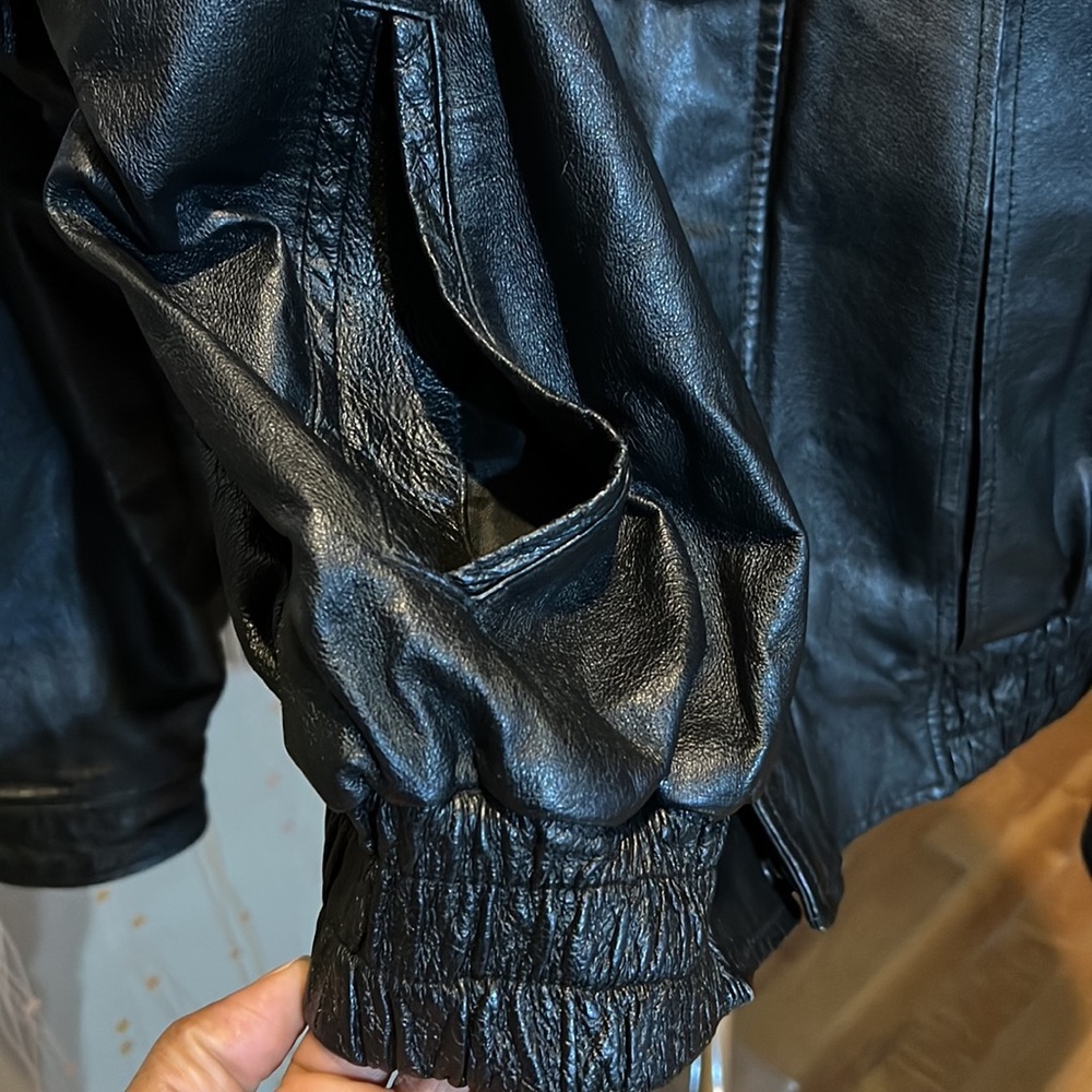 Leather jacket - Picture 5 of 5